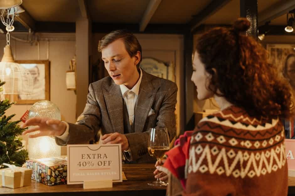 Dollar General Salary Guide: How Much Does Dollar General Pay?