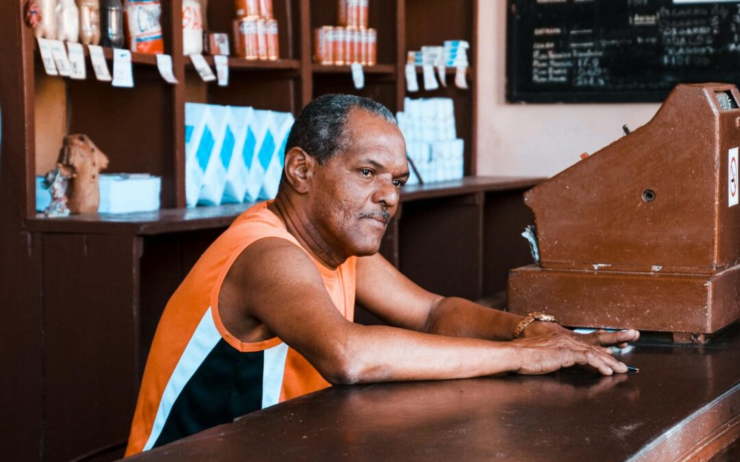 Dollar Tree Salary Guide: How Much Does Dollar Tree Pay?